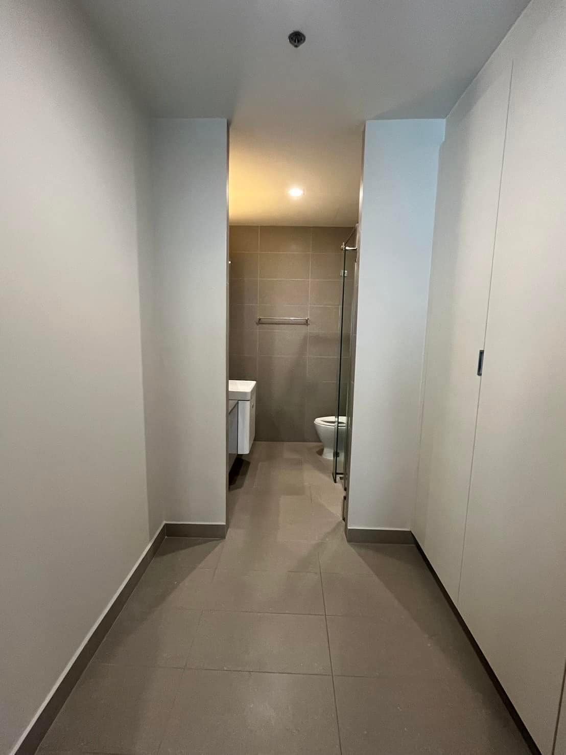 𝐅𝐨𝐫 𝐑𝐞𝐧𝐭-Noble Phloenchit 
 1 bedroom 1 bathroom area, 48 sq m.
 12th floor Buil…