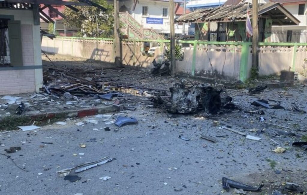 Bombing Incident in Narathiwat’s Tak Bai District: Two Soldiers Injured – Southern Thailand News – Thailand News, Travel & Forum