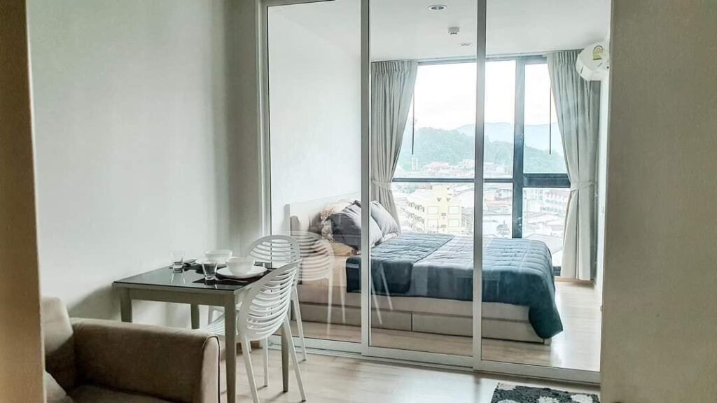 For Rent: 1 Bedroom Condo at The Base Height   Size: 34 SqM
  View: Mountain Vi