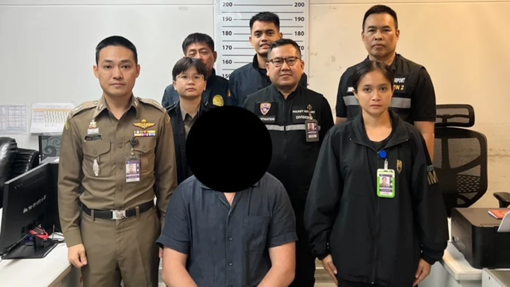 Stamp out the fraud: Uzbek man licked at Phuket Airport – Phuket News – Thailand News, Travel & Forum