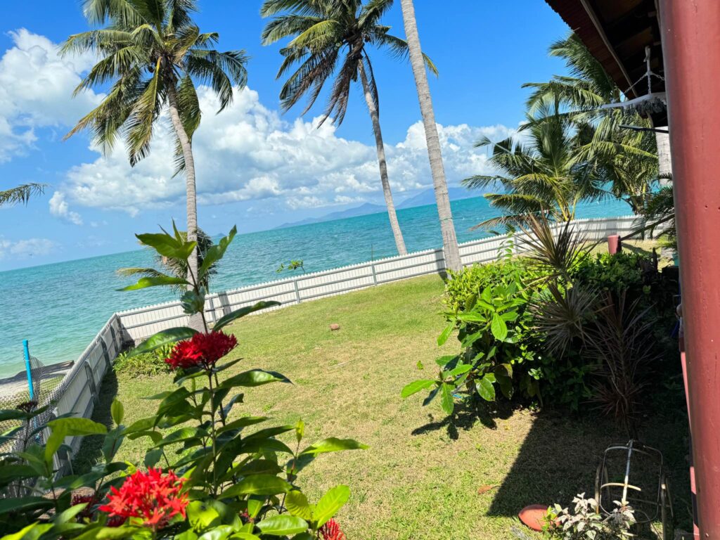 2 ห้องนอน 2 ห้องน้ำ – บ้าน Land and House Beachfront For Rent long term
 location: Baan tai Koh Samui
 Suitable for building a house – villa – residence 
  Largest plot of land next to the sea in Samu…