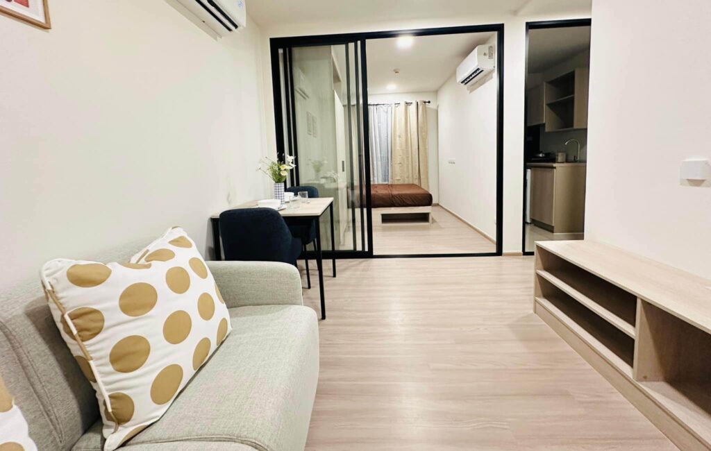 Brand New Condominium For Rent in Kathu
D Condo Reef Kathu – 3rd Floor 

Rental rate: 20,000THB/month for 1 year contract rent (can negotiate)
(2 months for security deposit)

Fully furnished 
 1 bedr